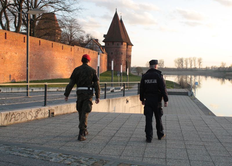 Wzmożone Patrole Funkcjonariuszy Na Ulicach Wiadomości Komenda